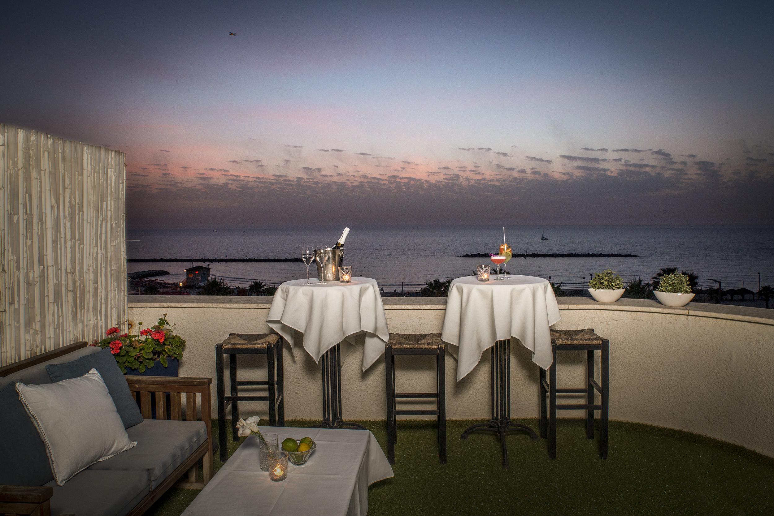 Dream Beach 98 Hotel And Spa Tel-Aviv Kültér fotó