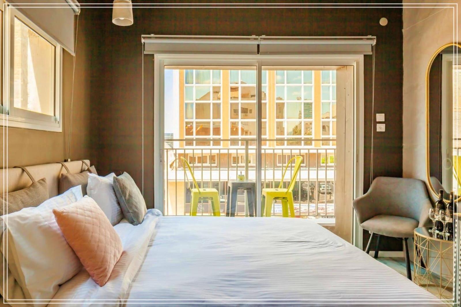 Dream Beach 98 Hotel And Spa Tel-Aviv Kültér fotó