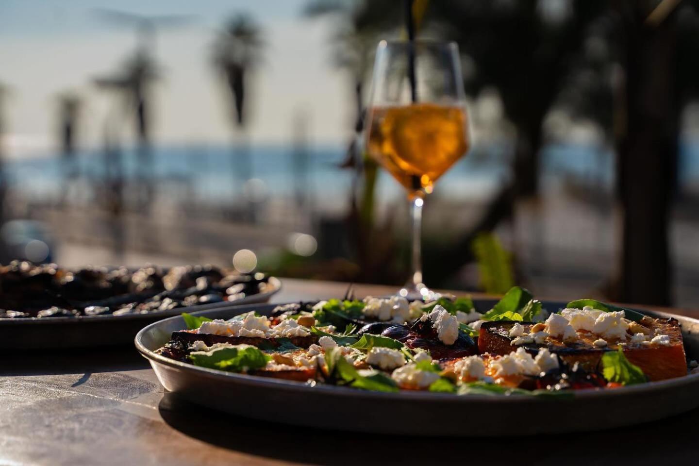 Dream Beach 98 Hotel And Spa Tel-Aviv Kültér fotó